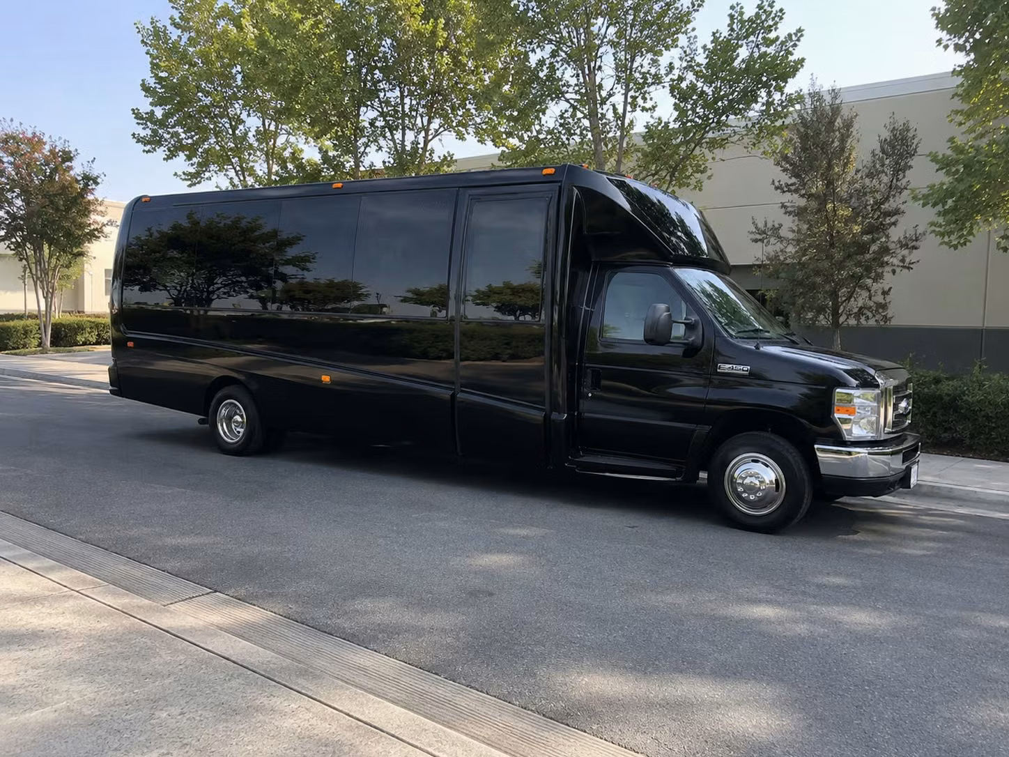 bachelorette party bus rentals rolling through deltona and central florida