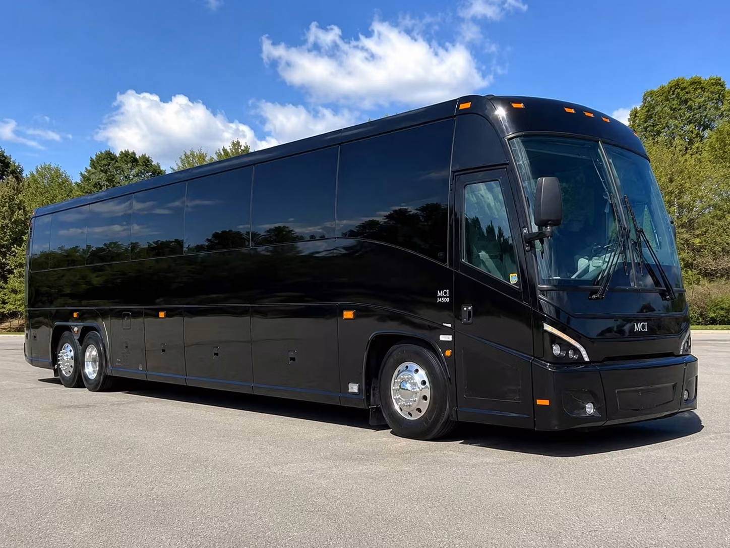 corporate event shuttle services running between deltona and orlando