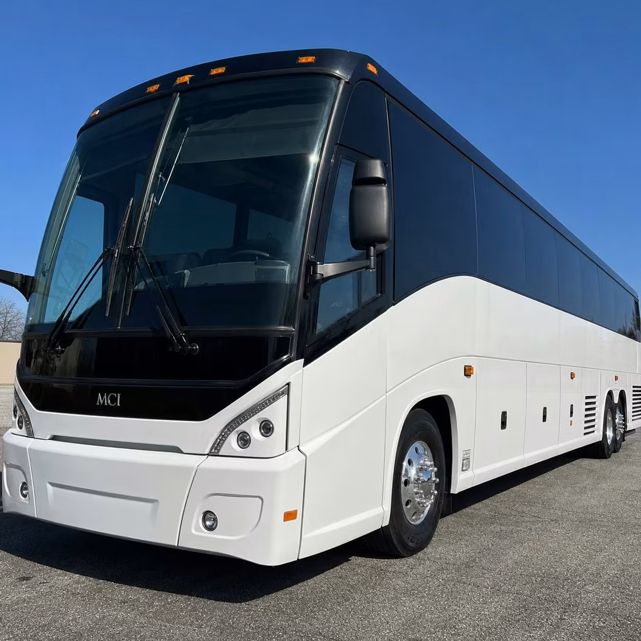 deltona groups fly smarter with direct shuttle service to orlando international airport