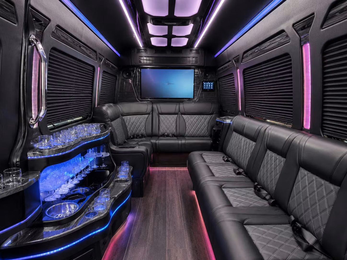 deltona sports team fan bus rentals
