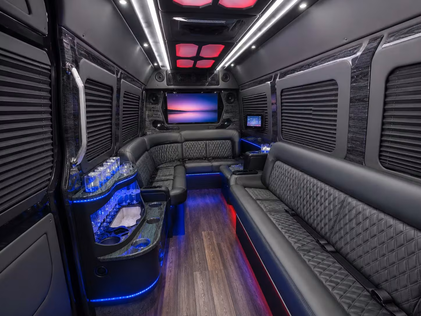 reliable airport shuttle transportation for government military groups in deltona