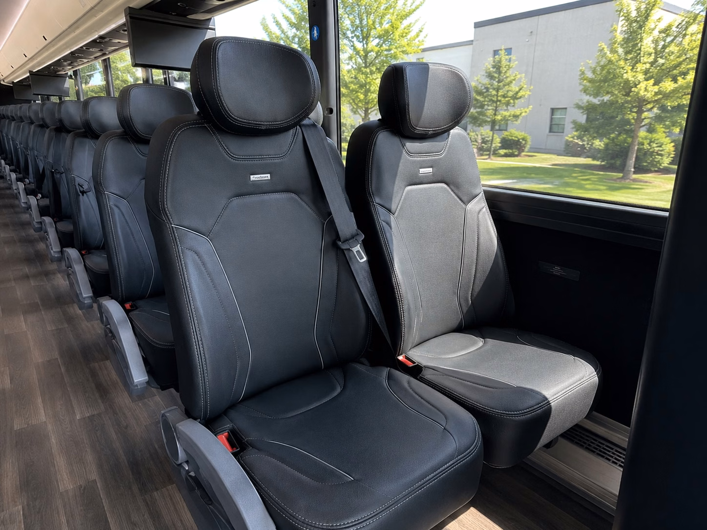 shuttle guests between deltona wedding venues without the parking headache